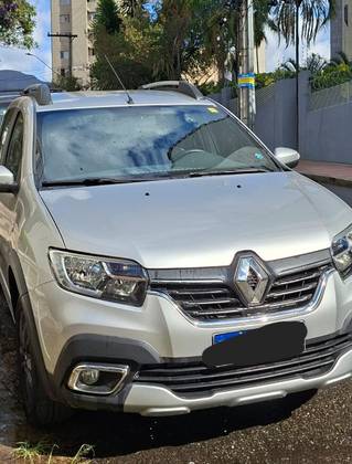 RENAULT SANDERO 1.6 16V SCE FLEX INTENSE X-TRONIC RENAULT SANDERO 1.6 16V SCE FLEX INTENSE X-TRONIC